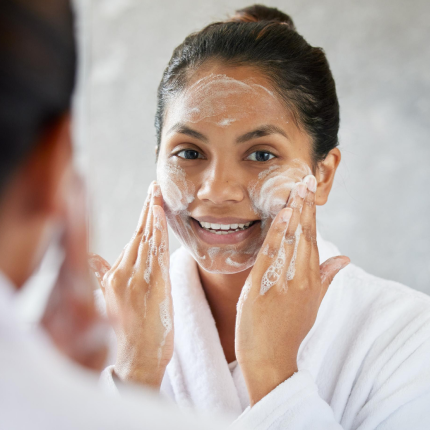 Top Dermatologist-Recommended Face Wash for Melasma in India 2026